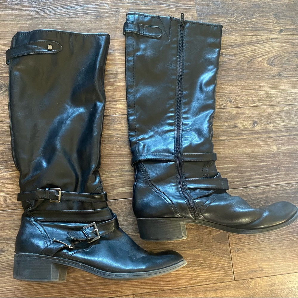 Black leather riding boots